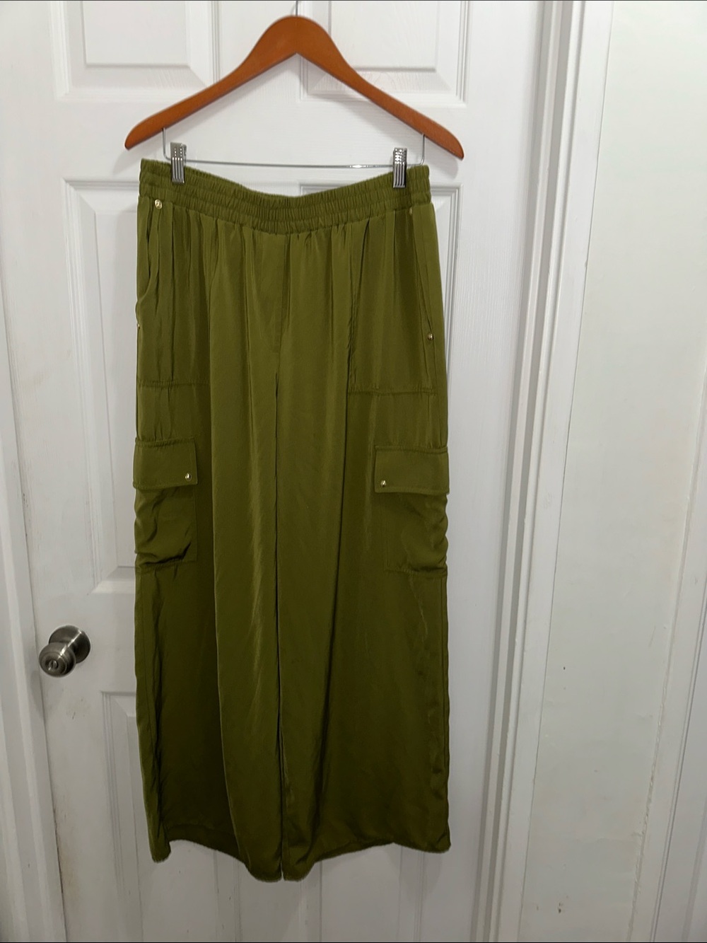 Michael Kors Olive Wide-Leg Cargo Pants